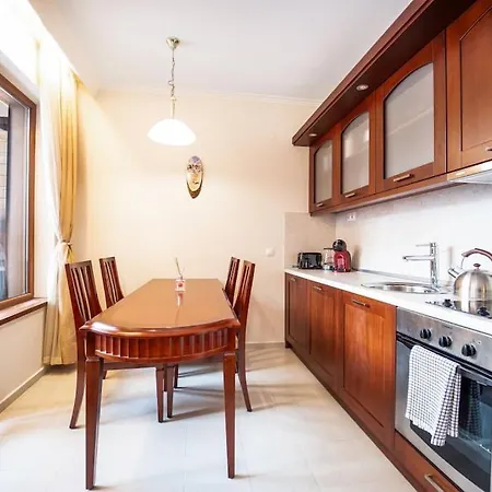 Host2u Slope-side By The Gondola * Bansko