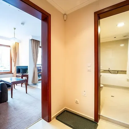 Appartement Host2u Slope-side By The Gondola Bansko