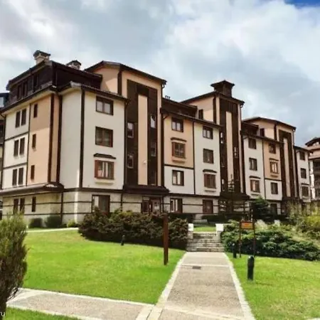 Host2u Slope-side By The Gondola Bansko