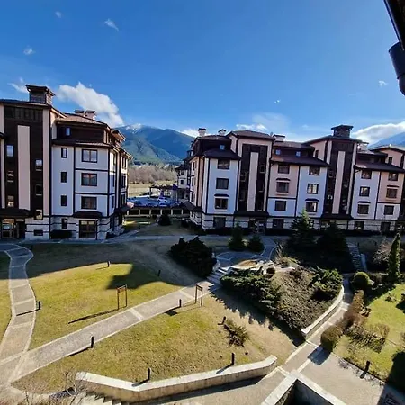 Host2u Slope-side By The Gondola