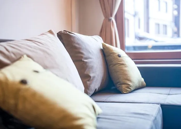 Host2u Slope-side By The Gondola